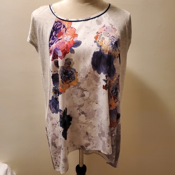 Simply Vera Blouse T Shirt - Picture 2 of 6